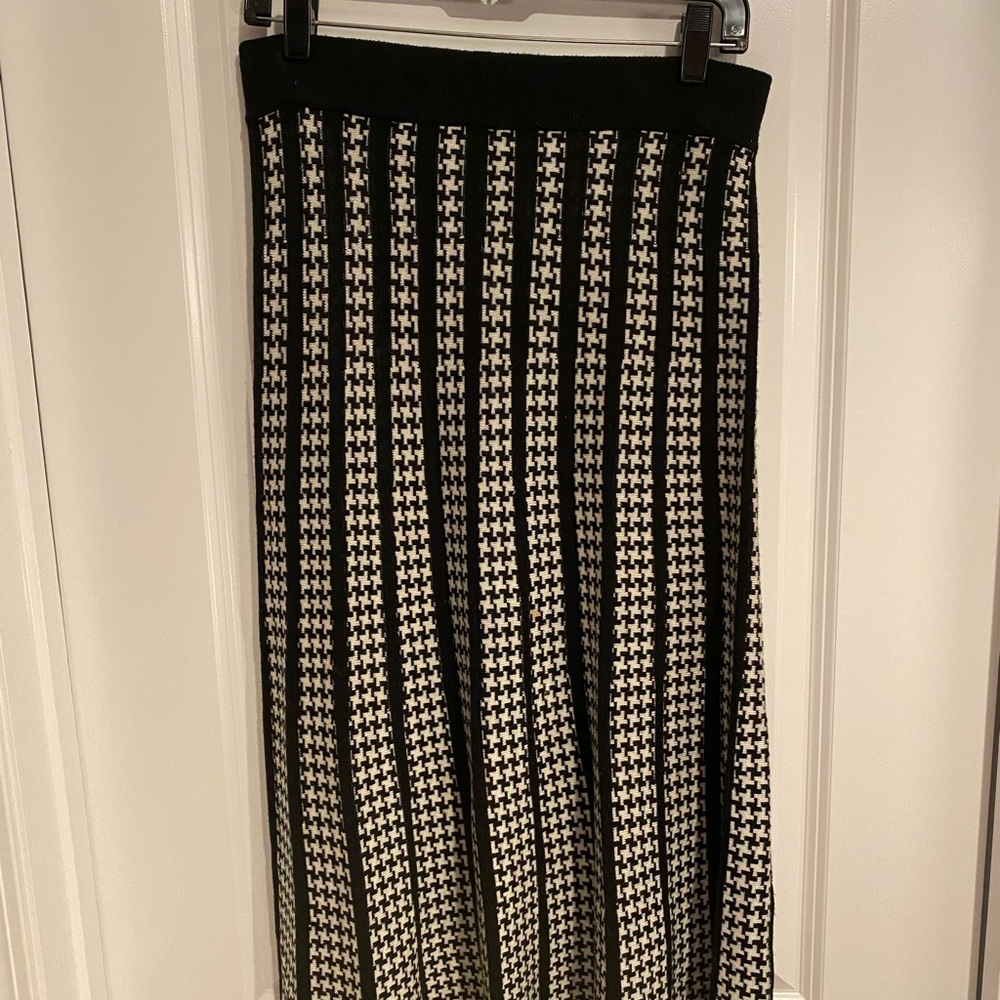 Women skirt